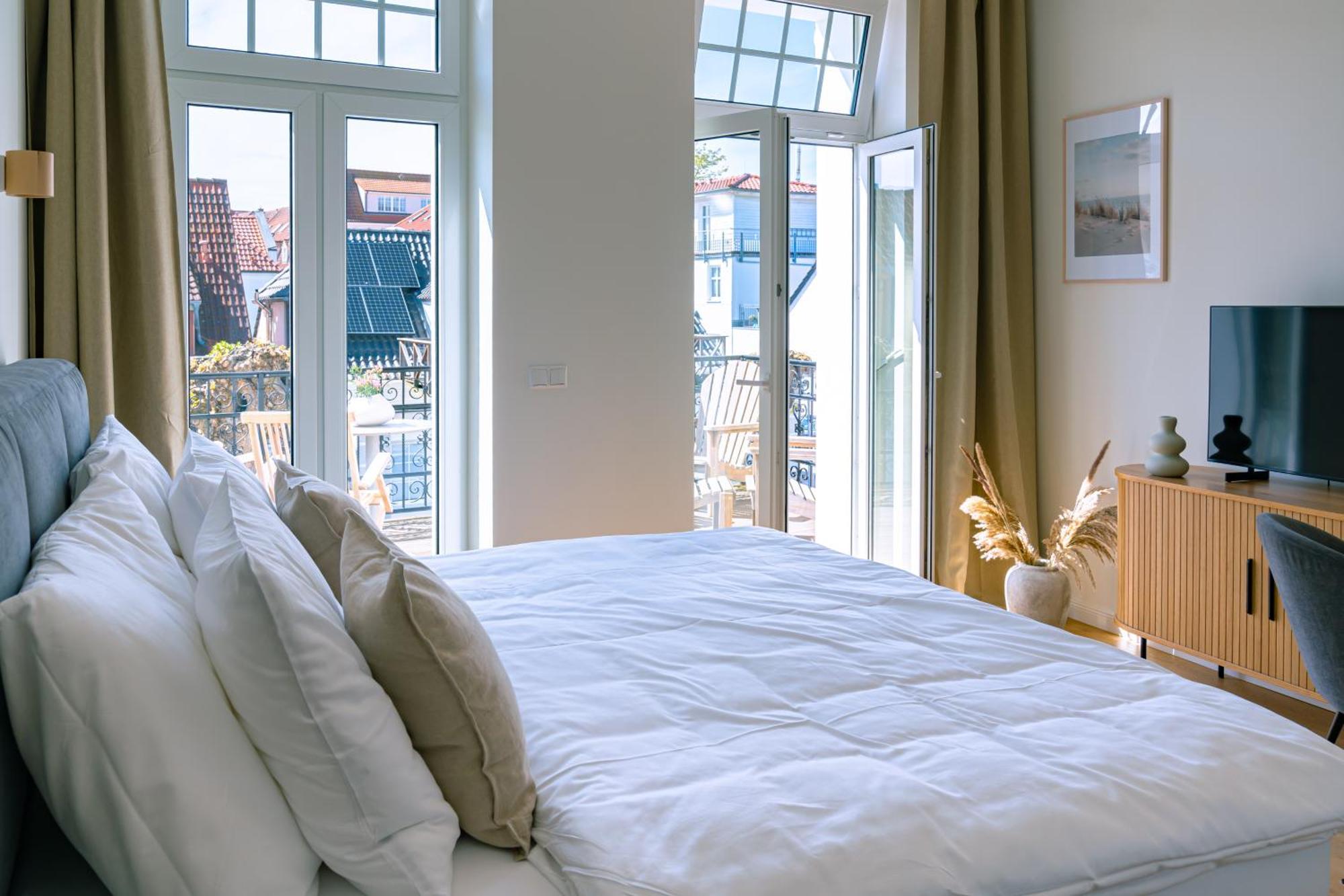 Kapitaenshaus Friedrich Franz - Premium Apartments 200 Meter Vom Strand Und Alten Strom Rostock Eksteriør billede